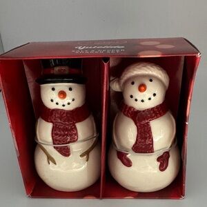 St. Nicholas Square Snowman Shaker Set - Red and White